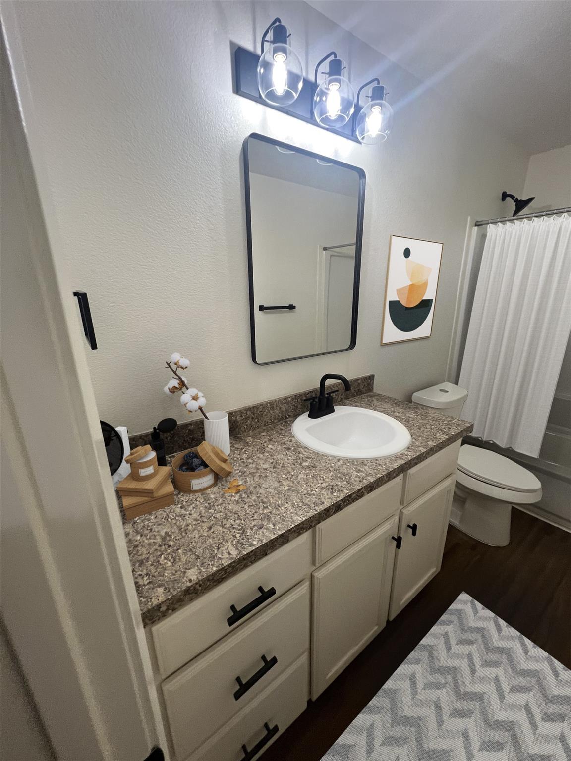 4639 Williams Road - 202